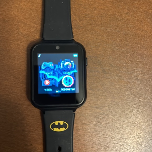 Batman Smart Interactive Touch Screen Watch w/Camera Games Alarm Video - Picture 6 of 9